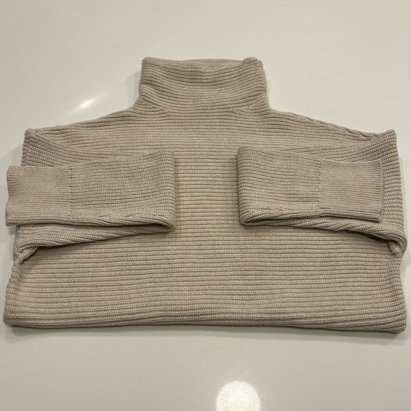 MICHAEL Michael Kors Tan Mock Turtleneck Sweater, EUC - Picture 5 of 9